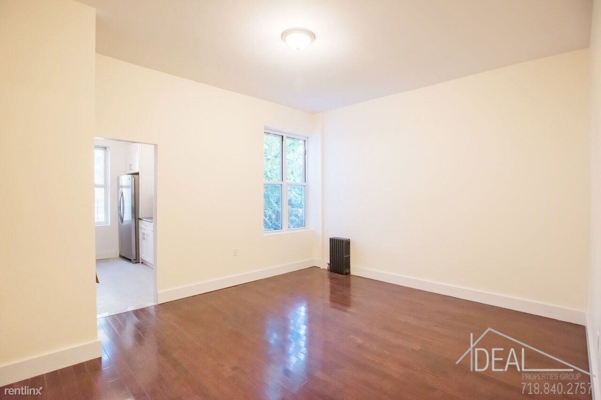 Foto principal - 467 Hancock St