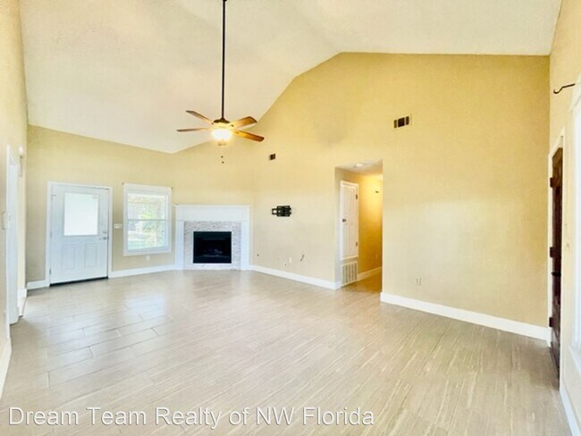 Foto del edificio - 3 br, 2 bath House - 1315 Forest Shore Drive