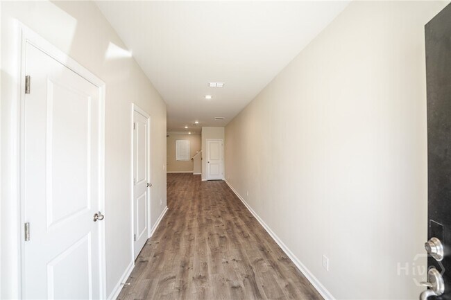 Building Photo - 166 Benelli Dr