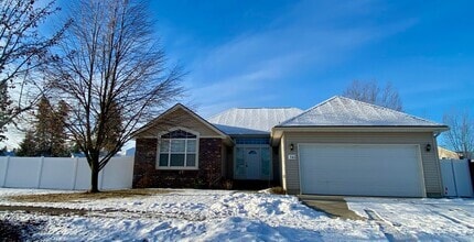 Building Photo - 7183 N Joanna Dr