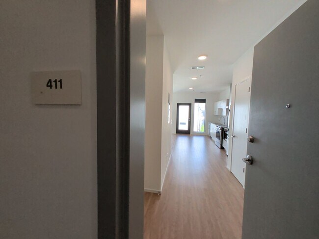 Foto del edificio - Spectacular Edgehill Condo!