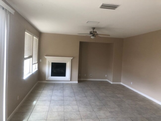 Building Photo - Diablo Grande Charmer!