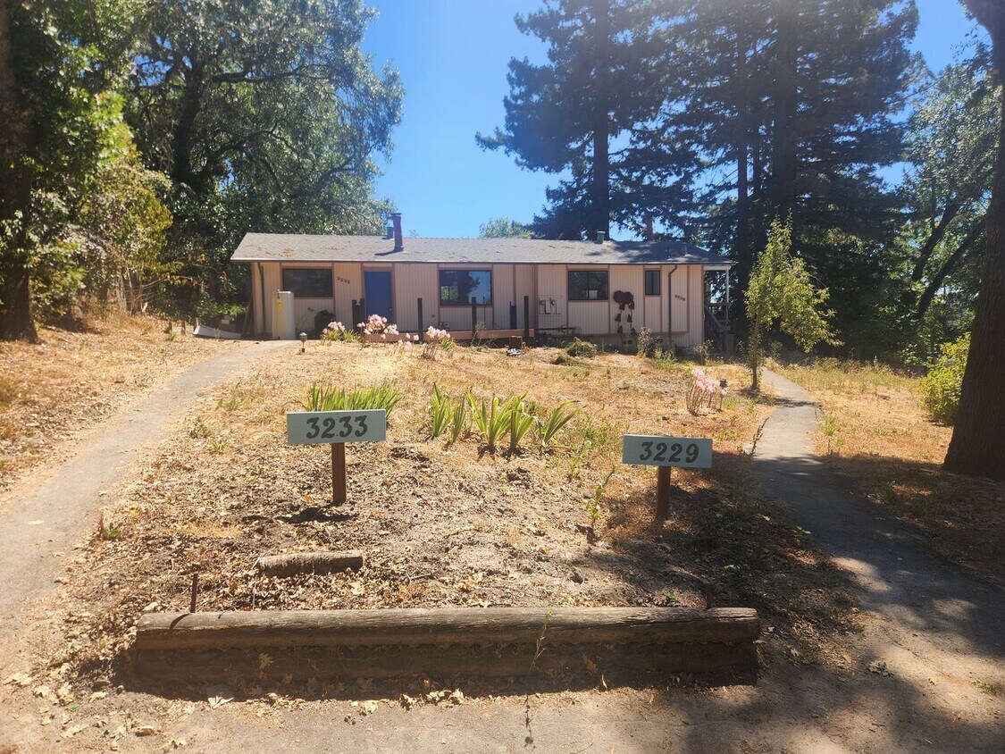 Primary Photo - 3229-3233 Edison Street Graton, CA 95444