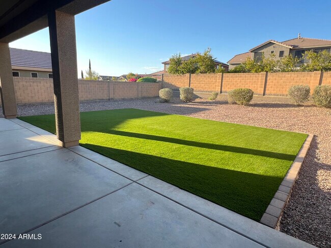 Building Photo - 3550 W Magellan Dr