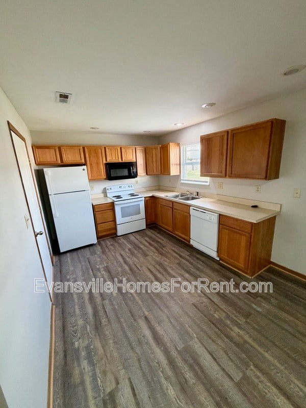 Building Photo - 1113-1117 W Oregon St