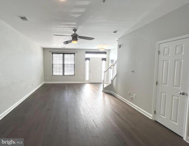 Building Photo - 2724 Oak Leaf Ct