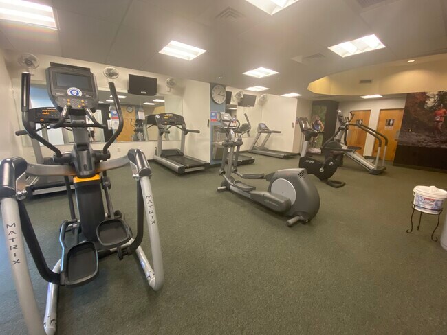 Foto del edificio - 33 Pond Ave