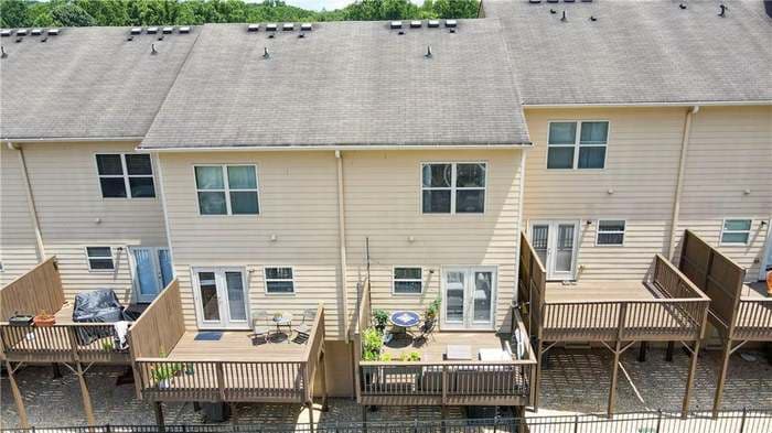 Primary Photo - 3030 Liberty Way NW