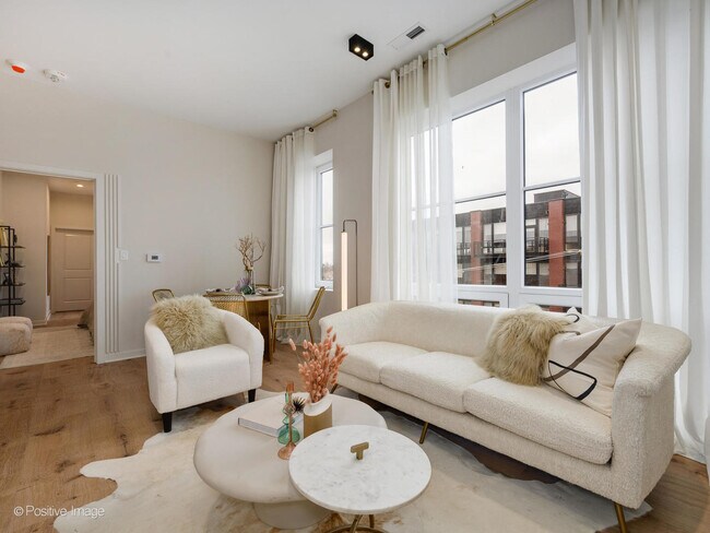 Foto del edificio - 2801 N Thatcher Ave