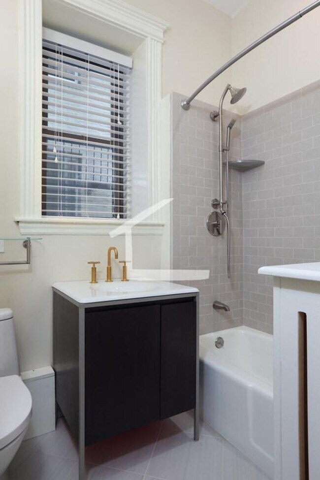 Foto del edificio - Nice 2 bed near Berklee