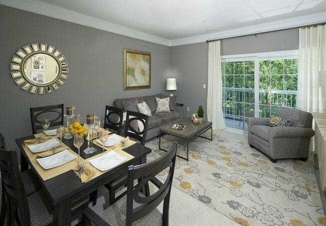 Building Photo - 70 Trotter Rd