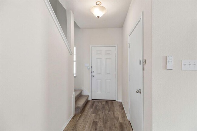 Building Photo - 136 Prairie Falcon Wy