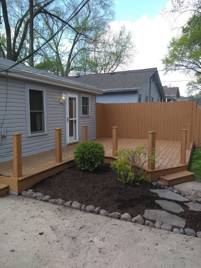 Building Photo - 311 Brierhill Dr