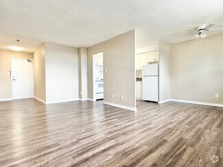 Building Photo - Prestige Apartments