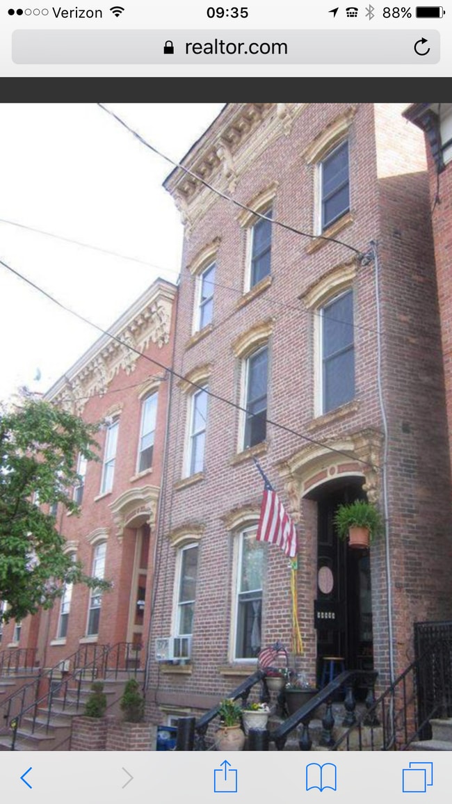 Building Photo - 294 Washington Ave