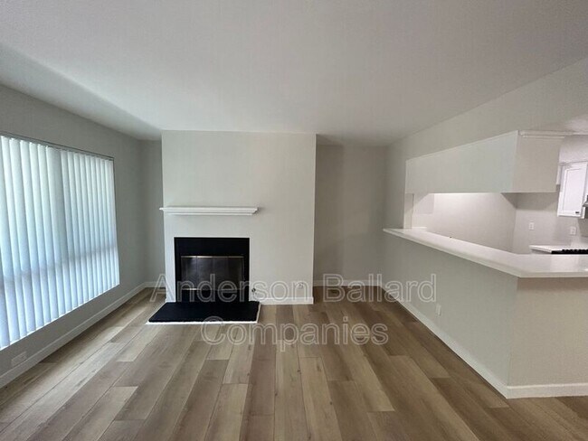 Foto del edificio - 8603 Fenwick St
