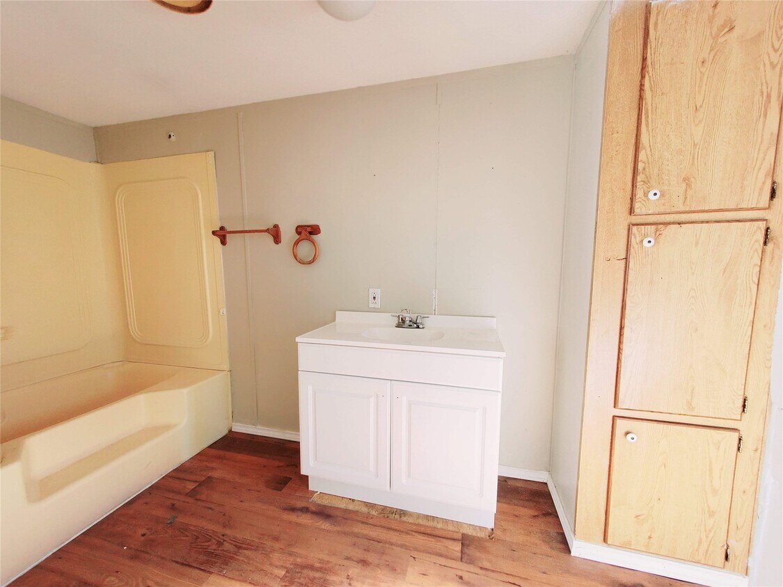 Foto del edificio - 401 S Woodson St