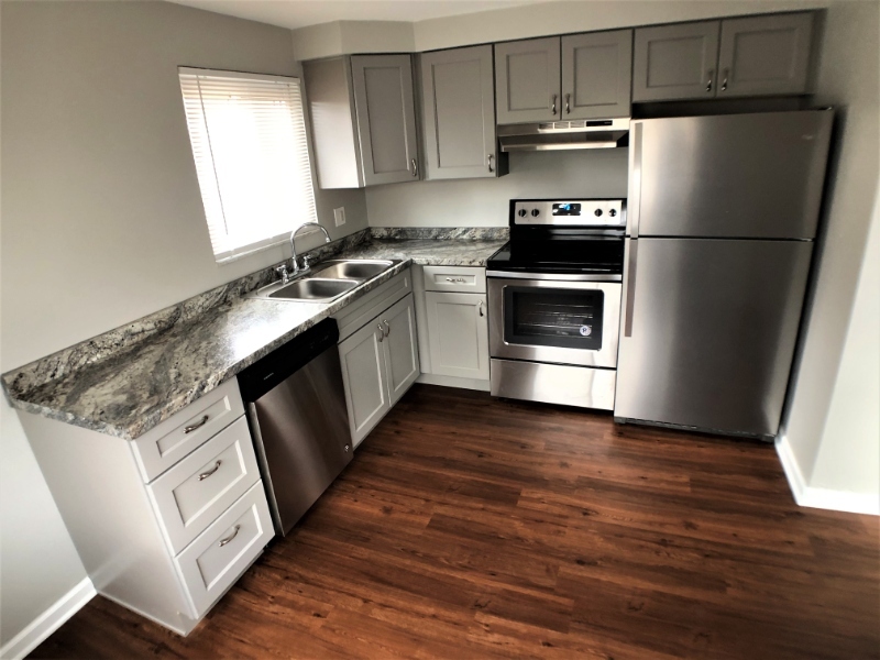 Primary Photo - 162 Pointview Rd