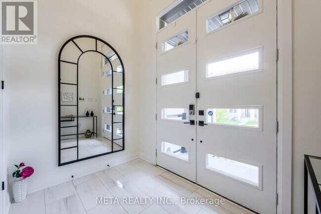 Building Photo - 23 Hollyhock Ct