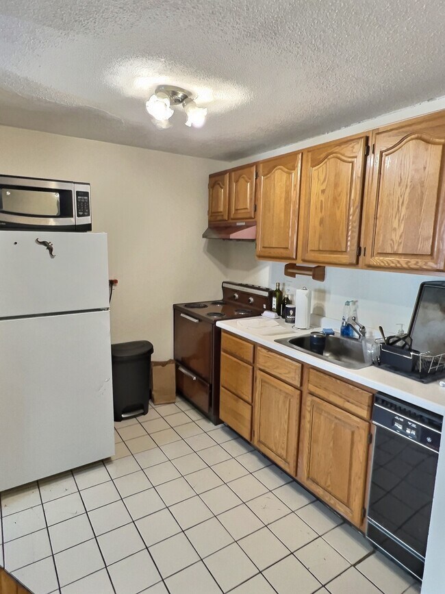 Foto del edificio - 1039 Commonwealth Avenue