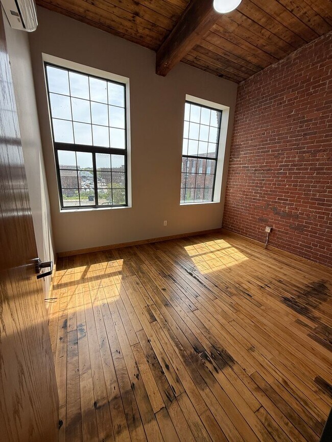 Foto del edificio - 70 Webster St
