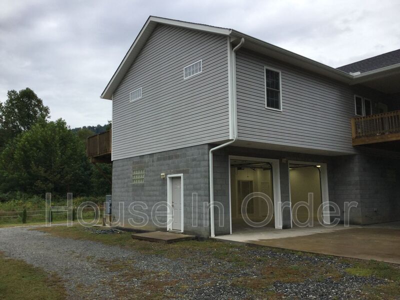 470 Dillingham Rd, Barnardsville, NC 28709 Condo for Rent in