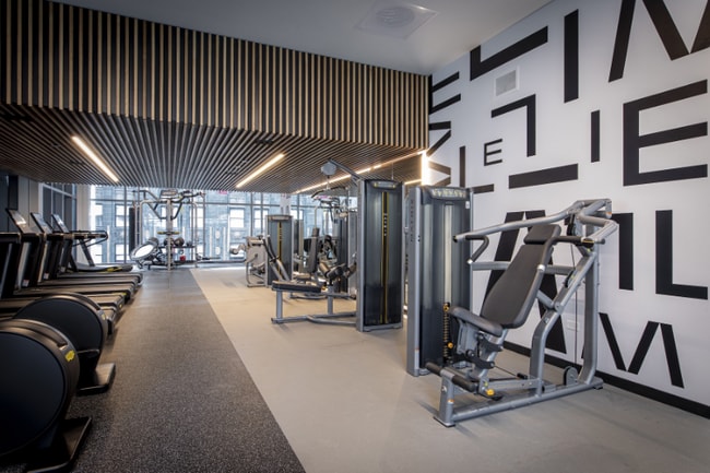 Building Photo - 83 E Wacker Pl