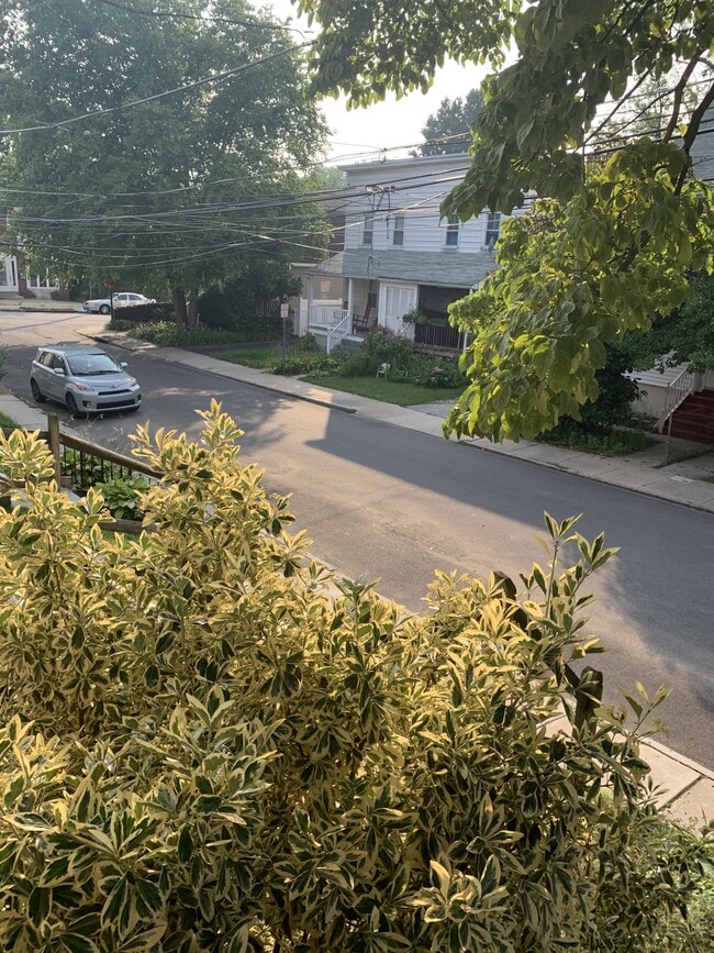 Photo - 225 Simpson Rd (Ardmore, PA) House