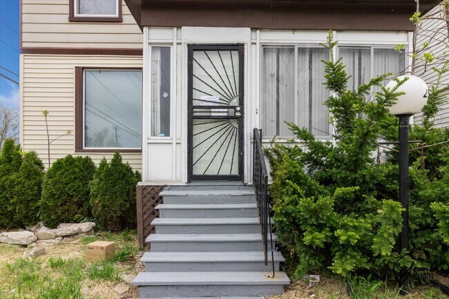Foto del edificio - $1495 - 4 Bedroom/2 Bath Home in Islandview