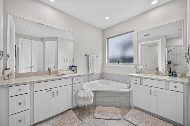 Foto del edificio - 1428 Huckleberry St