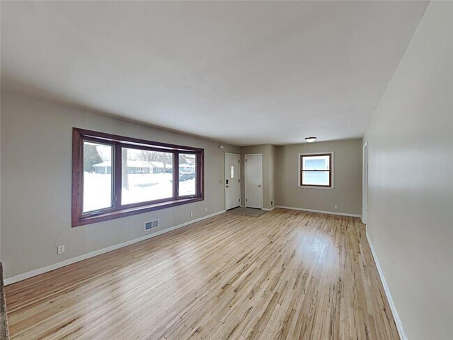 Building Photo - 8112 Upton Ave S