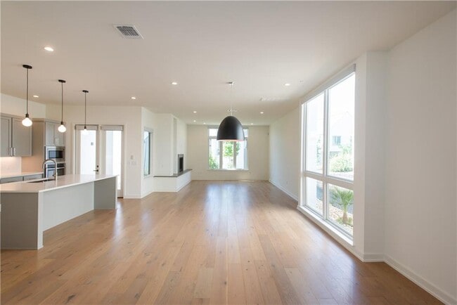 Building Photo - 2522 Watkins Way