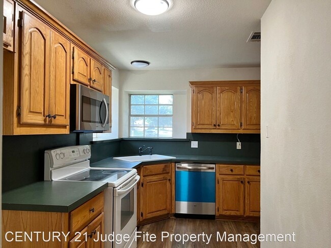 Foto del edificio - 3 br, 2 bath House - 601 Whitney Drive