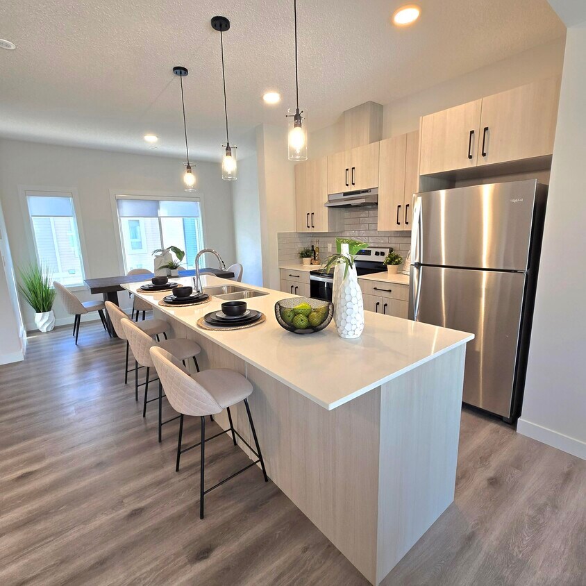 Primary Photo - Gorgeous 3 bedroom, 2.5 bathroom townhouse...