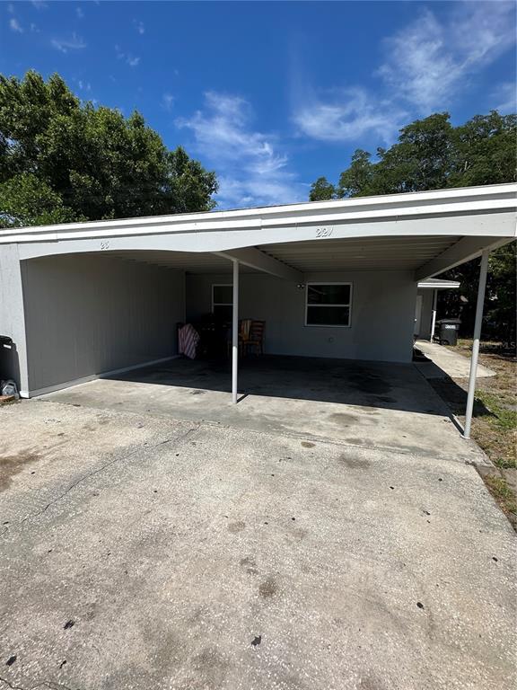 Foto principal - 221 N Saturn Ave