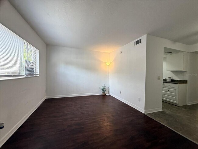 Foto del edificio - 510 SW 69th St