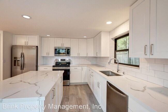 Foto del edificio - 2 br, 2 bath House - 4413 SW Juneau St.