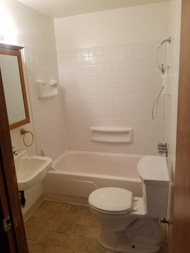 Bathroom - 220 NE Liberty Ave