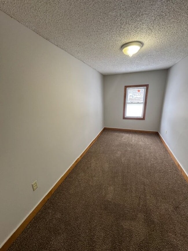 Foto del edificio - 1223 Elm St