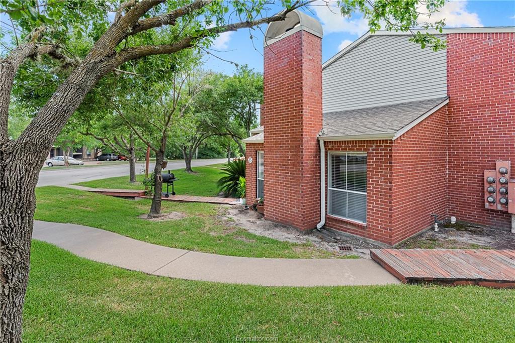 Primary Photo - 1500 Olympia Way