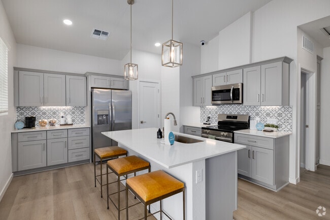 Polaris 1BR, 1BA - 840SF - Kitchen - Liv Sky Cottages