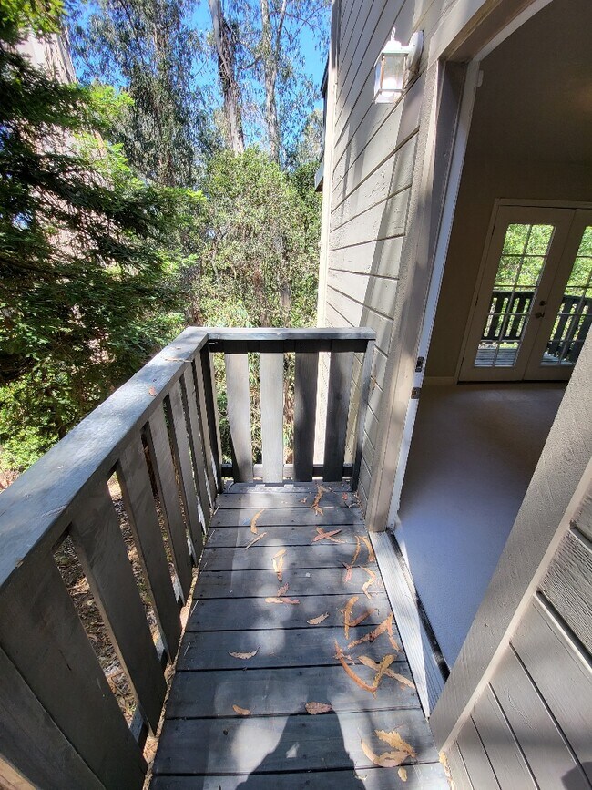Building Photo - 2343 Mastlands Dr