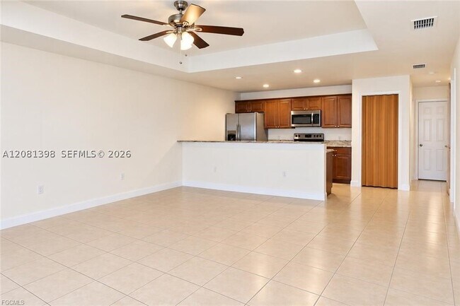 Building Photo - 1310 SW 7th Ct