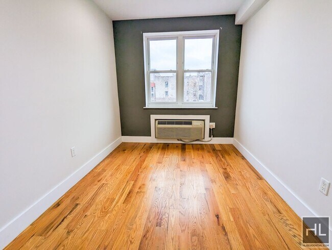 Foto del edificio - 516 WEST 162 STREET