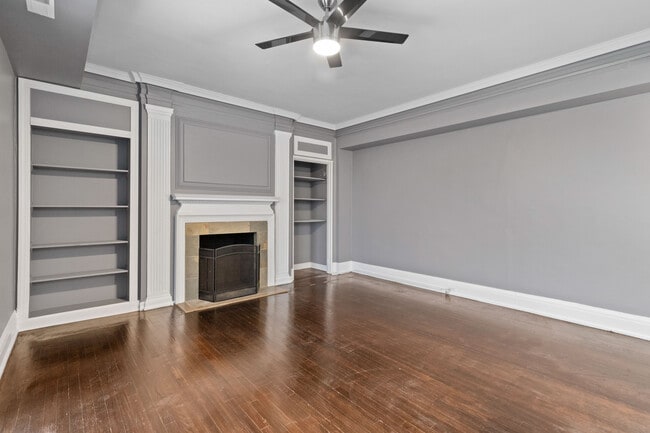 Building Photo - 2900 E Jefferson Ave