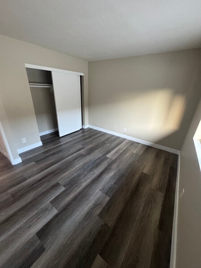 Foto del edificio - 2155 Canyon Dr