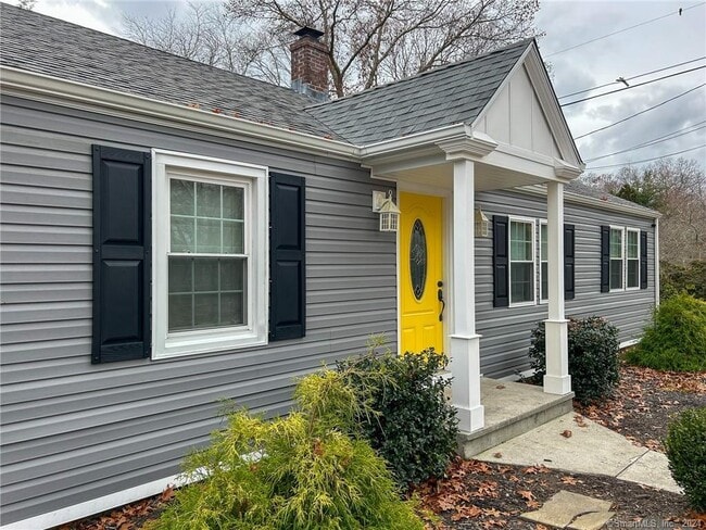 Building Photo - 66 Nehantic Dr