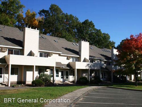 Foto del edificio - 28 Rose Ln