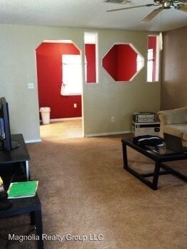 Building Photo - 204 E Arkansas St