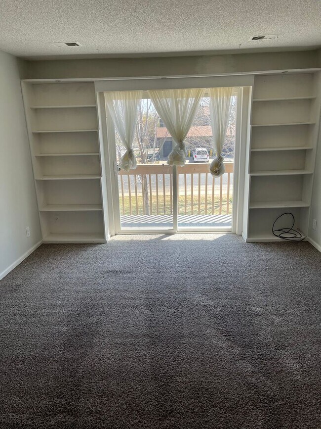 Foto del edificio - 1606 Cottonwood Dr